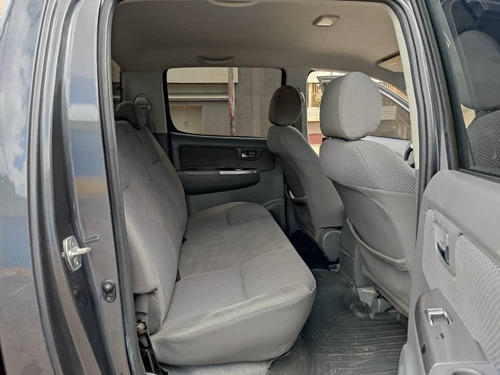Imagen 11 de 14 de Toyota Hilux Kavak