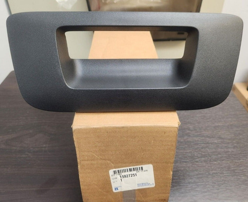 Bisel Protector Manilla Compuerta Silverado 1500 2500 3500