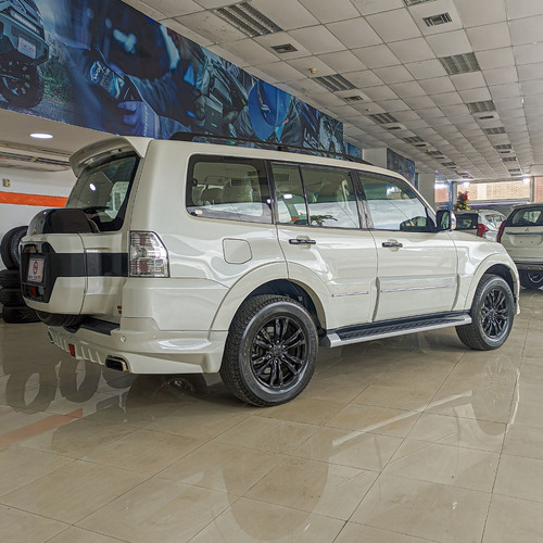 Imagen 4 de 15 de Mitsubishi Pajero