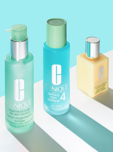 Loción Exfoliante Clarifying 4 Piel Grasa | Clinique | 200ml Momento de aplicación Día/Noche