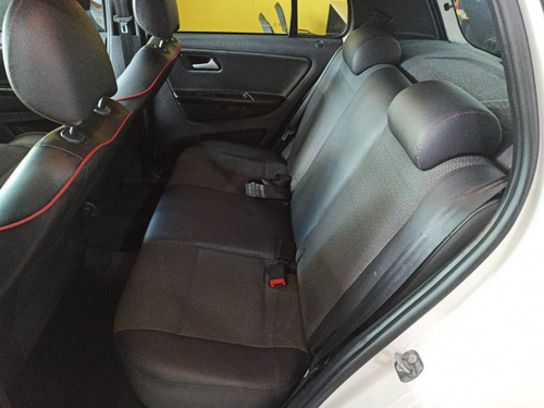 Imagem 10 de 10 de Volkswagen Fox 1.6 Mi Rock In Rio 8v Flex 4p Manual