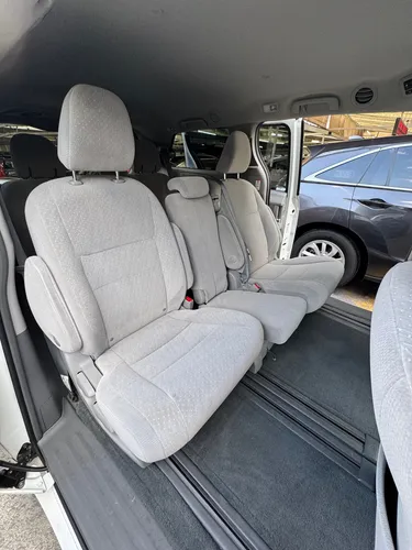Toyota Sienna 3.5 Le At