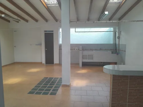 Casa En Arriendo En Urbanización La Merced. Cod A11487