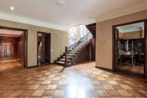 Casa En Arriendo/venta En La Macarena. Cod A8366