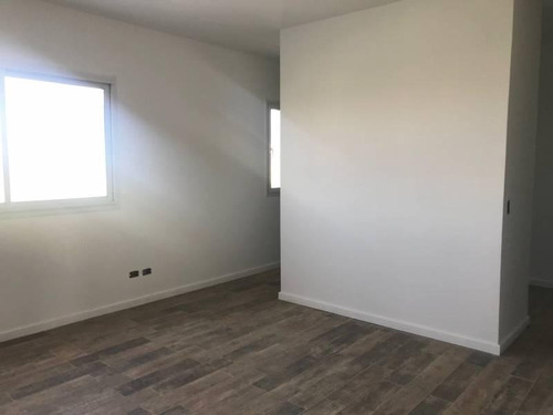Imagen 6 de 12 de Casa En Venta A Estrenar Sobre Lote Interno. Puertos | Araucarias