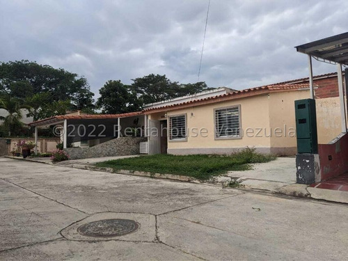 Imagen 13 de 30 de !!sp!! Casa En Venta Villas De Yara Barquisimeto Lara, Venezuela. Selena Pacheco, Contacto 0424-5197639. Cod. Flex # 23-10392 $ 11000 3 Dormitorios 2 Baños 200 M²