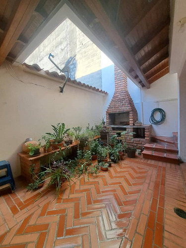 Casa En Venta En Altos De Paramillo