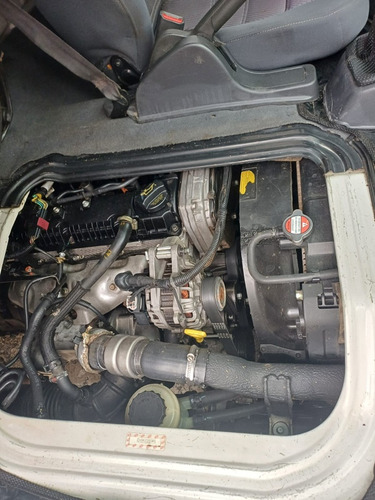 Kia Bongo 2.5 Std 4x2 Rs Turbo S/ Carroceria 2p