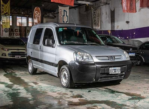 Imagen 14 de 15 de Peugeot Partner 1.4 Furgon