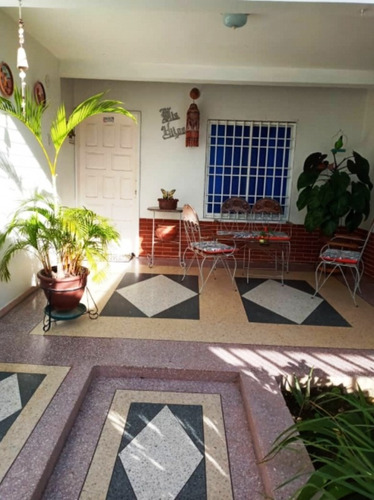 Imagen 2 de 11 de Casa Urbanizacion Villa Cristóbal Colón
