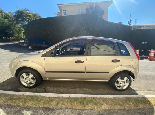 Imagem 13 de 15 de Ford Fiesta 2009 1.0 Flex 5p 68.8 Hp