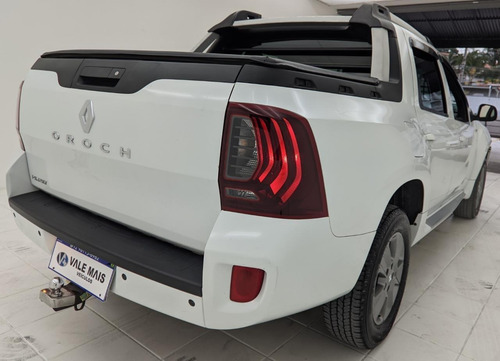 Imagem 9 de 11 de Duster Oroch 2.0 Dynamique Aut 2017 Ipva 2022 Gratís