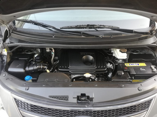 Imagen 4 de 8 de Hyundai H1 2.5 Premium 1 170cv Mt