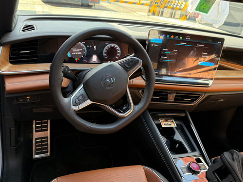 Volkswagen Tiguan 1.4 Tsi R-Line Dsg7