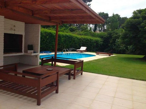 Imagen 1 de 21 de Casa En Venta En Pinares, Punta Del Este