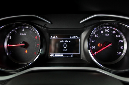 Imagem 10 de 14 de Chevrolet Onix 1.0 Turbo Lt Flex Manual 6m - 2020 - Vermelh