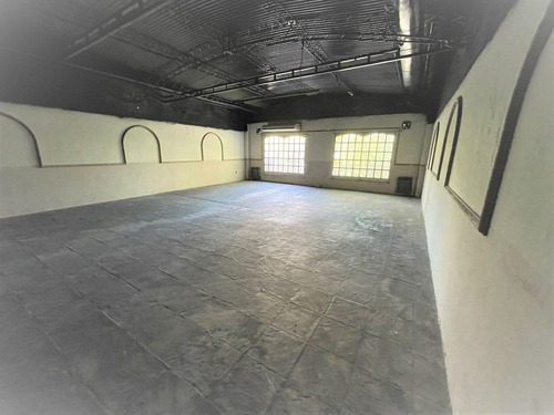 Imagen 3 de 24 de Venta Local En Villa Luro Al Frente Sobre Avenida