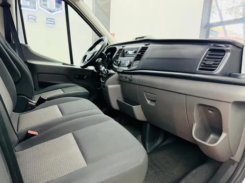 Ford Transit 2.2 Pasajeros Larga Techo Alto Custom Mt