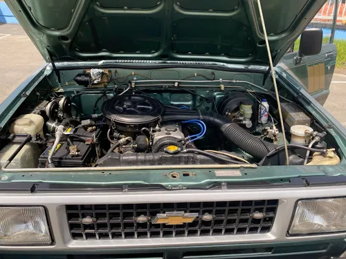 Chevrolet Trooper 2.6 Std