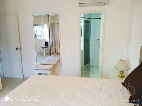Imagen 7 de 17 de Apartamento De 3 Dormitorios Y Parrillero Propio En Playa Mansa, Punta Del Este- Ref: 54587