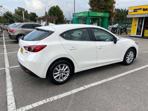 Mazda 3 2.0 Touring