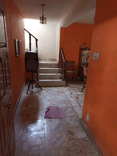 Casa En Venta A Una Calle Del Metro San Andrés Tomatlán, A 8 Min Del Zoológico Los Coyotes Y A 5 Min De Portal Lomas Estrella, En Calle Roberto Fulton Colonia Nuevo Fuego, Iztapalapa, Cdmx - Lc25-zf