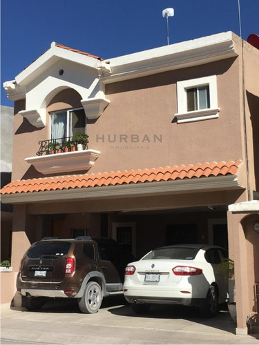 Hurban Vende Casa Modificada Y Ampliada, De Dos Plantas, En