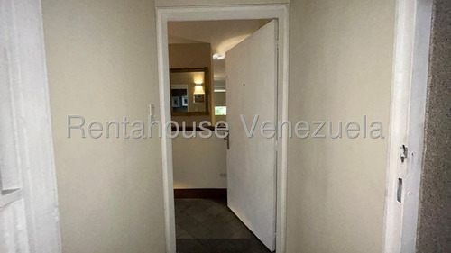 Alquiler De Apartamento En Colinas De Quinta Altamira En El Marques