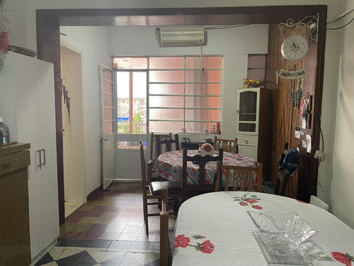 Casa Con Depto Y Local En Zona Centro De Colón