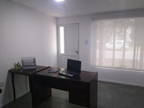 Casa | 4 Dormitorios | Divisible En 2 Departamentos | Capitán Bermúdez | Barrio Villa Del Prado