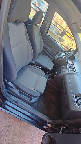 Volkswagen Suran 1.6 Comfortline 101cv 11a