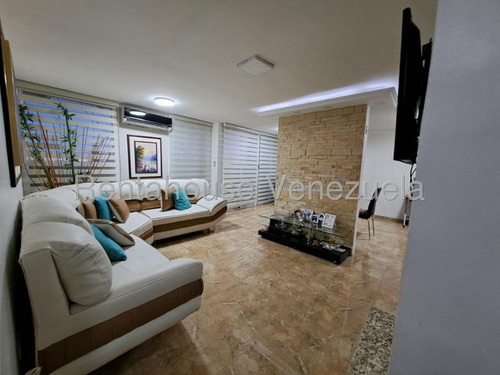 Gjg Vende Impecable Penthouse Equipado En Urb Santa Rosalia Terra Santa 25-15452