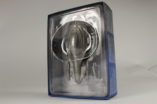 Imagem 2 de 6 de Armored Uss Voyager - Star Trek - Eaglemoss - Frete Grátis