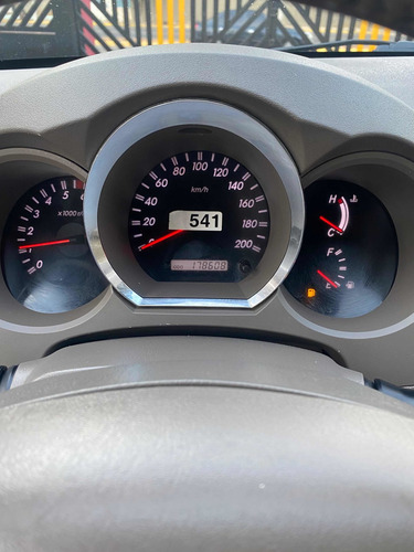 Imagen 5 de 11 de Toyota Fortunner 4x2