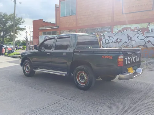 Toyota Hilux 2.4l 4x2