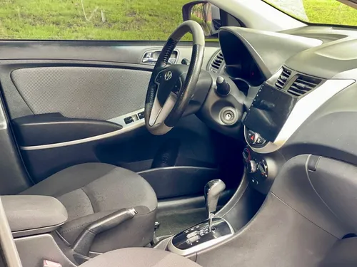 Hyundai Accent 1.6l 5 p