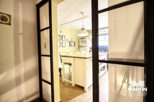Casa En Venta 4 Amb Con Jardín En Mart.-santa Fe/fleming
