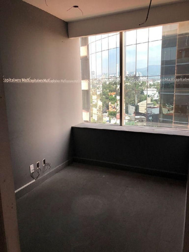 Oficina Acondicionada En Renta, Lomas Altas