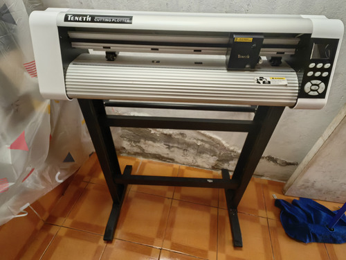 Plotter De Corte Marca Thenet T24l (Usado)