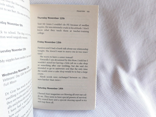 Imagen 4 de 4 de Secret Diary Adrian Mole Aged 13 3/4 Sue Townsend Penguin