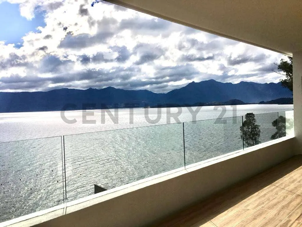 Imagen 2 de 23 de Venta Departamento Pucon Orilla Lago