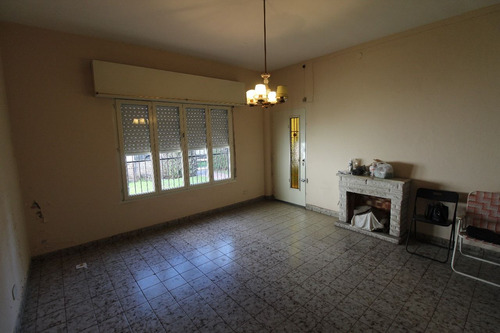Oportunidad Venta Casa 3 Ambientes Escucha Oferta