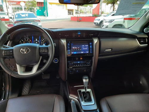Imagem 11 de 13 de Hilux Sw4 2.8 Srx 4x4 16v Turbo Intercooler Diesel 4p Autom