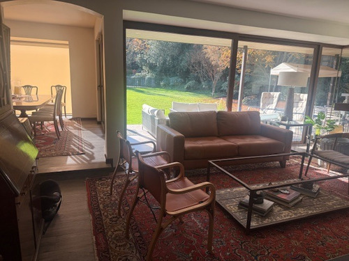 Impecable Y Acogedora Casa El Golf De Manquehue
