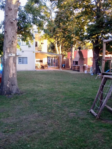 Imagen 4 de 15 de Casa Florencio Varela Bª Privado Las Calandrias Dinamarca 40