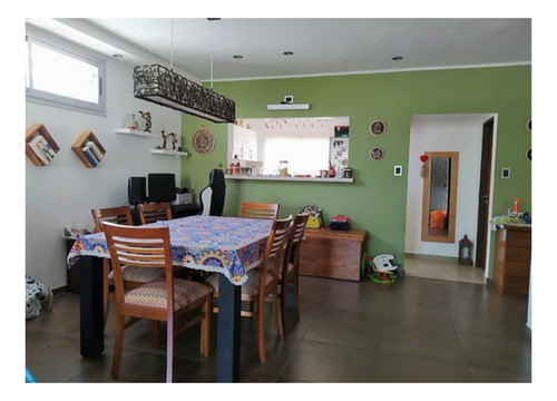 Imagen 7 de 14 de Ph Venta 2 Dormitorios 1 Baño Terraza Balcón 165.34 Mts 2 Totales 85.35 Mts 2 Cubiertos - Berisso