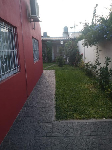 Imagen 2 de 12 de Casa - Villa Escobar