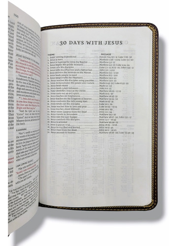 Imagen 7 de 9 de Biblia En Inglés New King James Deluxe Tamaño Compacto Rojo
