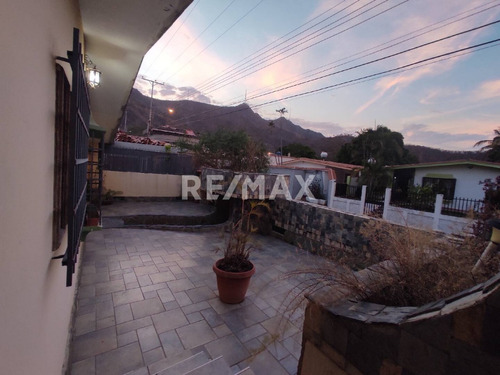 Imagen 4 de 19 de En Venta Bella Y Amplia Casa A Remodelar Morro Ii. Cód.: 129748. 04144841043
