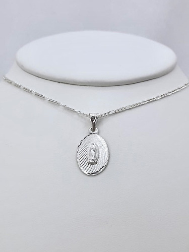 Hermosa Medalla Virgen De Guadalupe Oval Diamantada 1.8 Cm